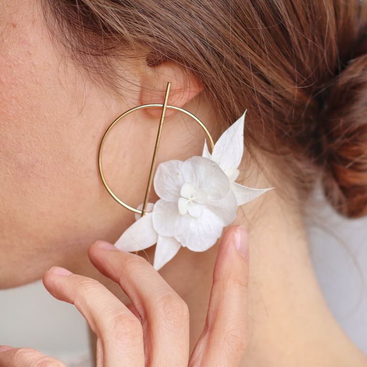 boucle-d-oreille-fleur-sechee-983nkf.jpg