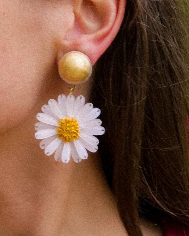 boucle-d-oreille-marguerite-237bqg-1.jpg