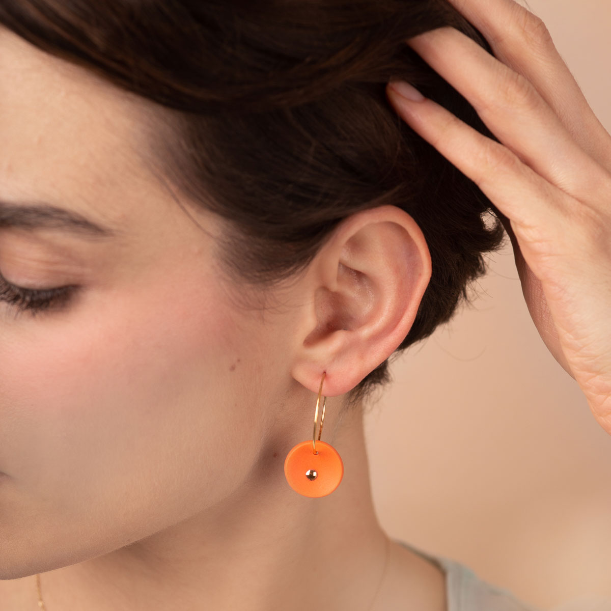 boucle-d-oreille-orange-652bqz-1.jpg