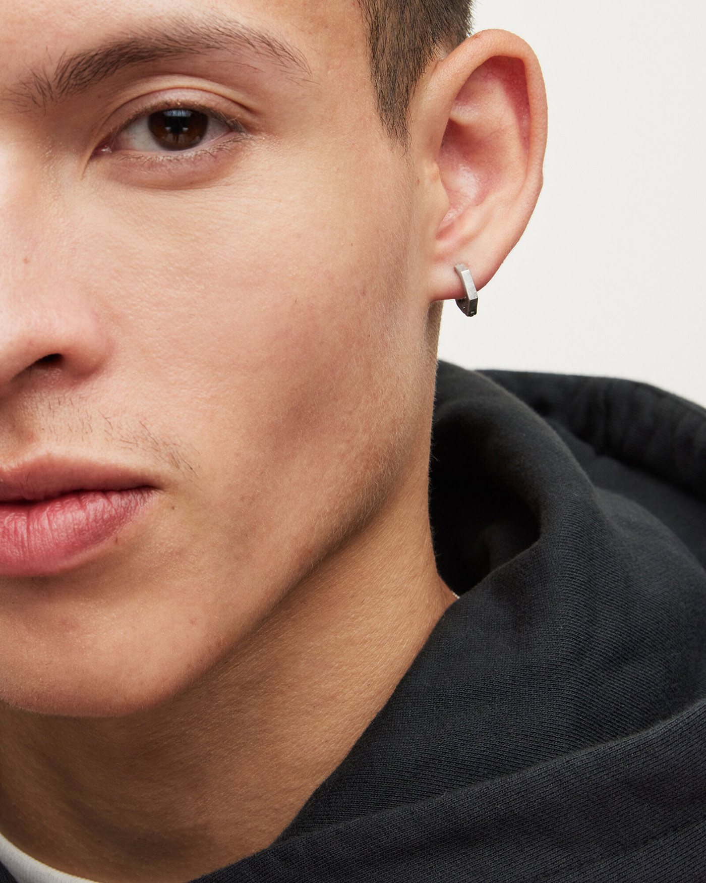 piercing-homme-oreille-559pnn-1.jpg
